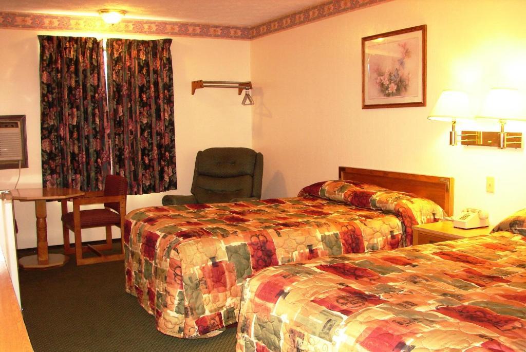 Baxter Inn 4 Less Baxter Springs Room photo